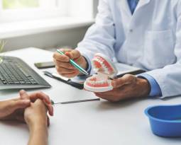6 Signs Your Dentures Need a Reline or Repair